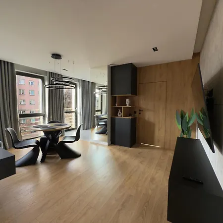 Manhattan 14 Apartment *